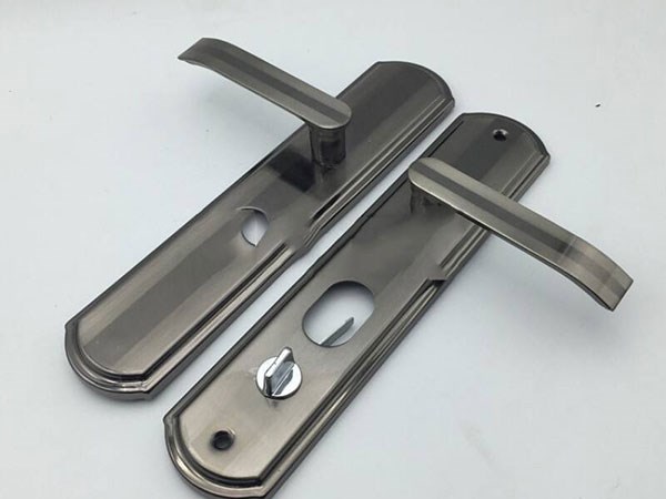 沈陽沈河區汽車配鑰匙(換鎖芯電話)